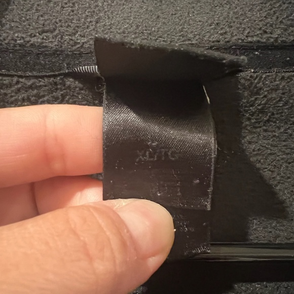 Men's Northface Fleece Jacket - Picture 3 of 6